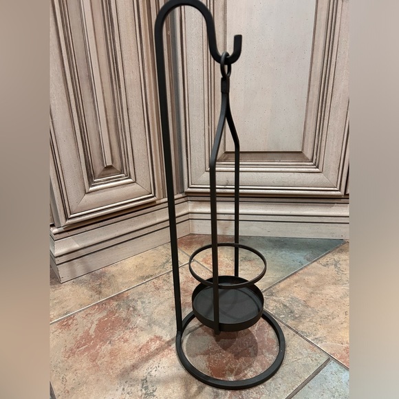 Metal candle holder - Picture 2 of 7